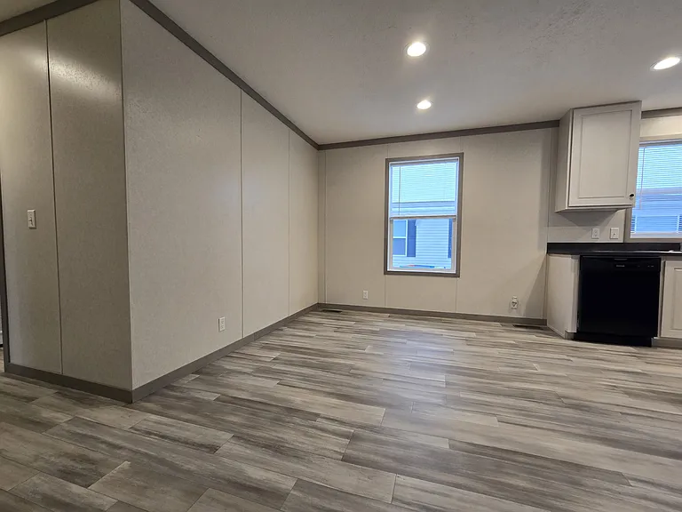 Sunset Ridge — Photo 23
