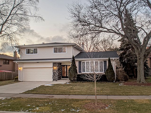1st image of 1923 E Crabtree Dr