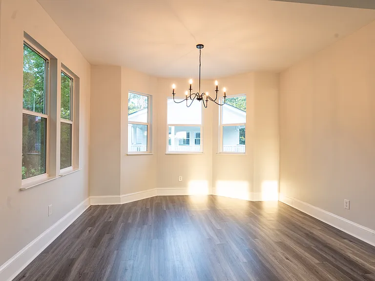 909 Miller Ave #B — Photo 18