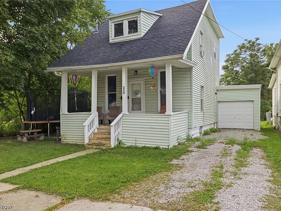 1st image of 357 E 4th St