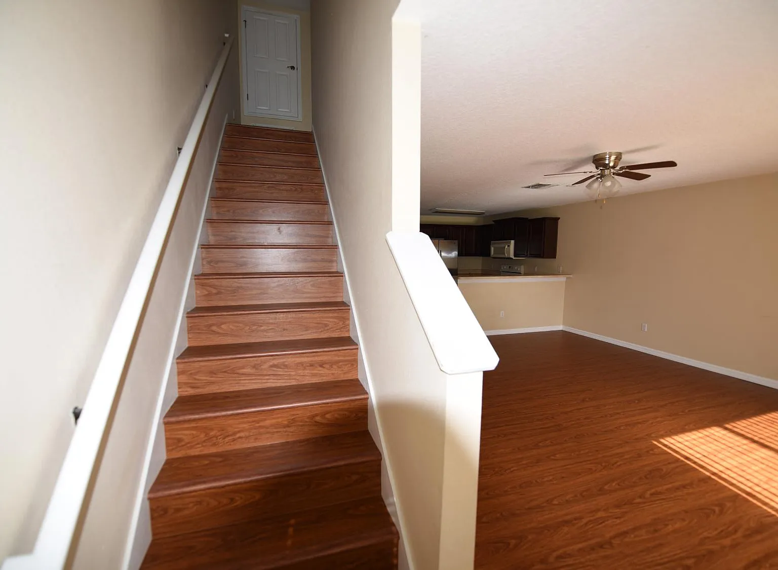 3 bed, 2.5 bath, 1480 sqft, $2,350 — Photo 1