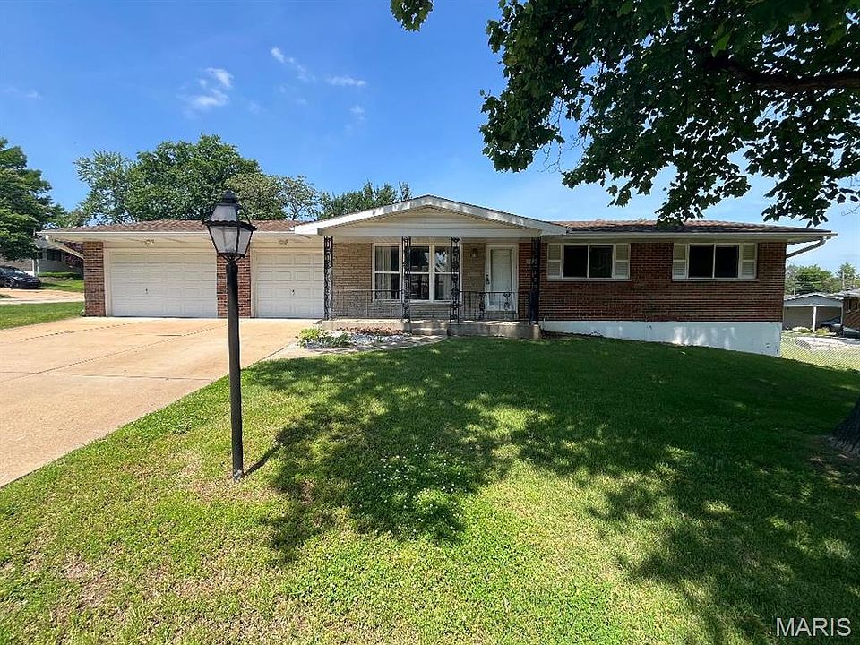 1st image of 4102 Schlogl Dr
