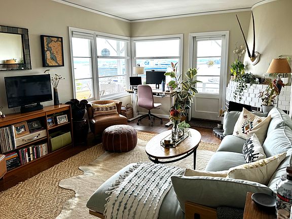 4th image of 1470 Montgomery St APT 2