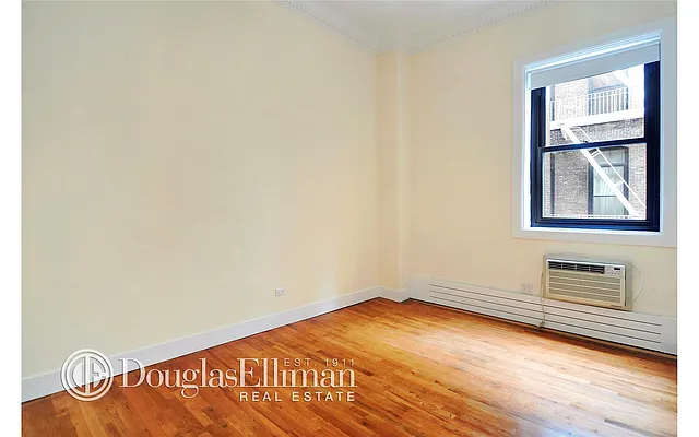 Sold by Douglas Elliman | media 6