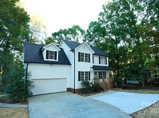 2105 Timber Ridge Rd, Monroe, NC 28112