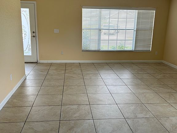 4th image of 2808 Alton Dr
