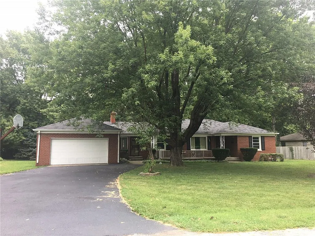 2890 Rex Dr photo 1