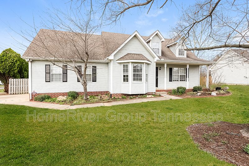 1st image of 428 Shamrock Dr