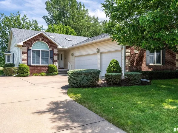 4255 E 58th St, Davenport, IA 52807