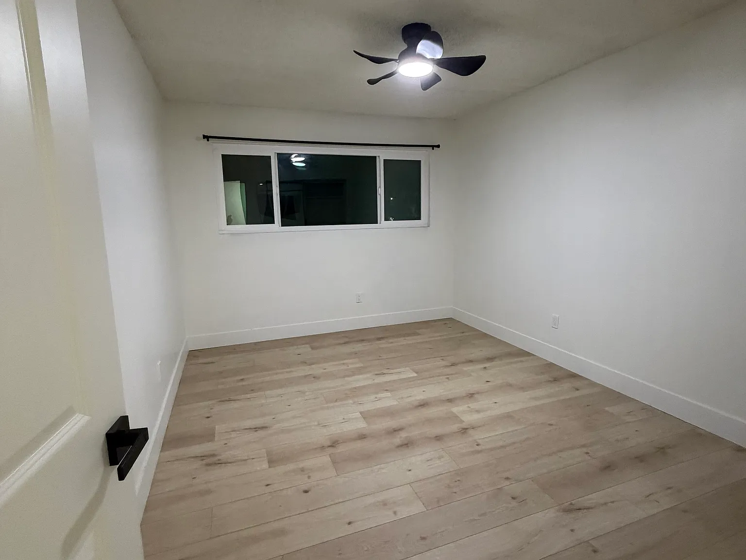 2 bed, $2,995 — Photo 3