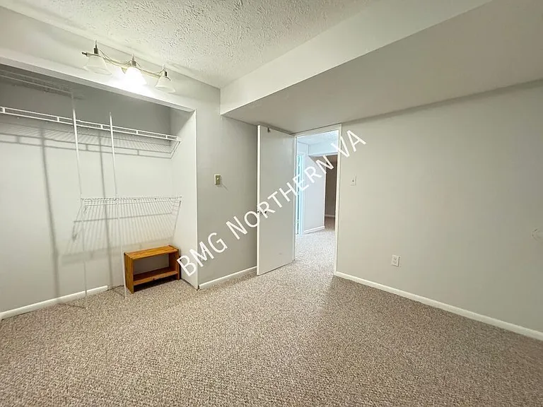 379 W Broad St — Photo 27