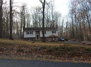 643 Maple St, East Earl, PA 17519