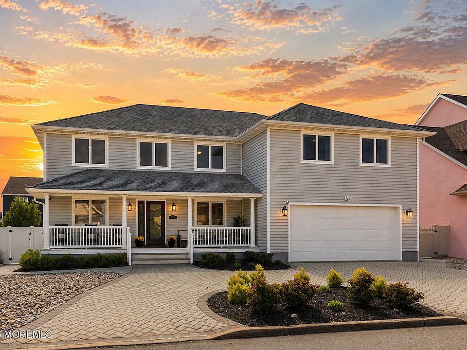 1st image of 3324 Long Point Drive
