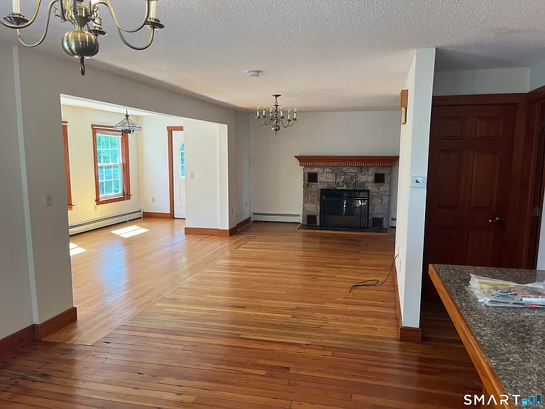 4 S Edgewood Rd — Photo 3