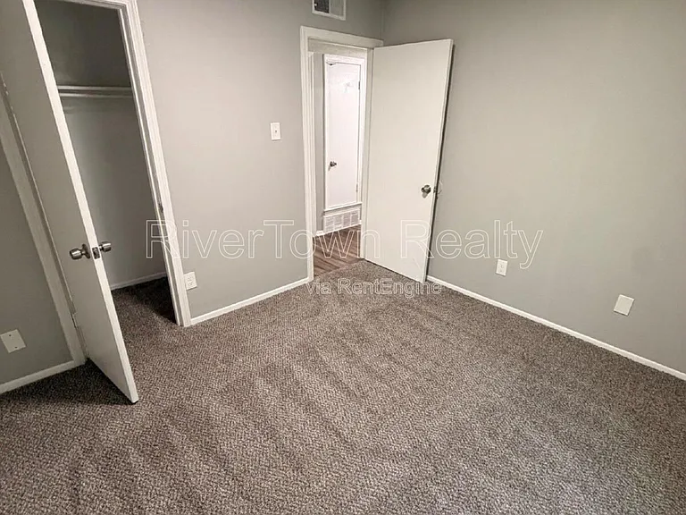 691 Creekstone Cir — Photo 11