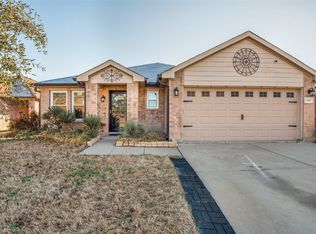 5412 Cameron Dr, Grand Prairie, TX 75052