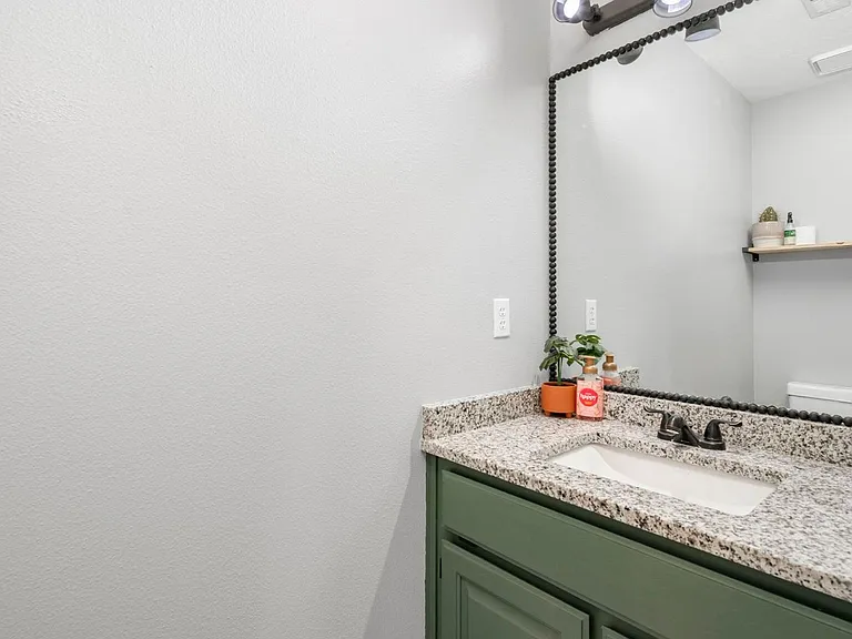1040 N 1300 W #66 — Photo 20