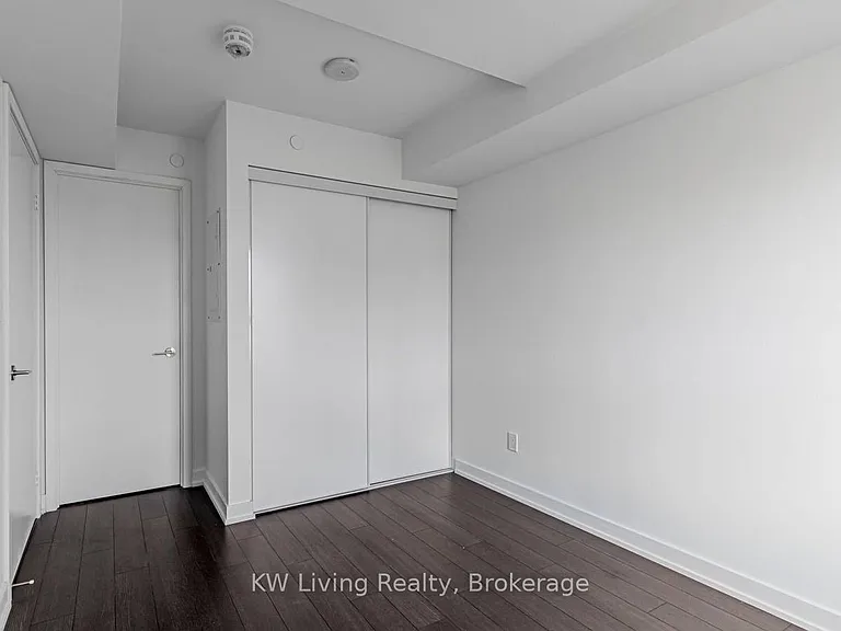 181 Huron St #807 — Photo 12