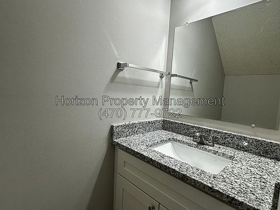 5th image of 4030 Hidden Hollow Ter Unit B