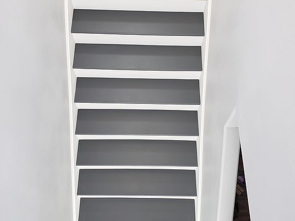 4th image of 1105 S Aspen Pl