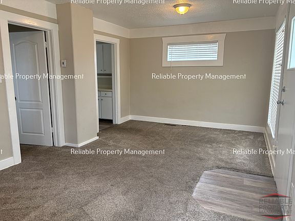 2nd image of 489 N Broadway St