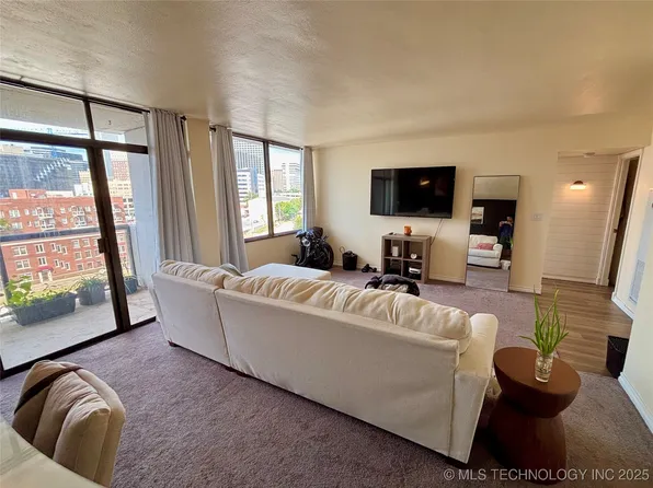 450 W 7th St APT 809, Tulsa, OK 74119