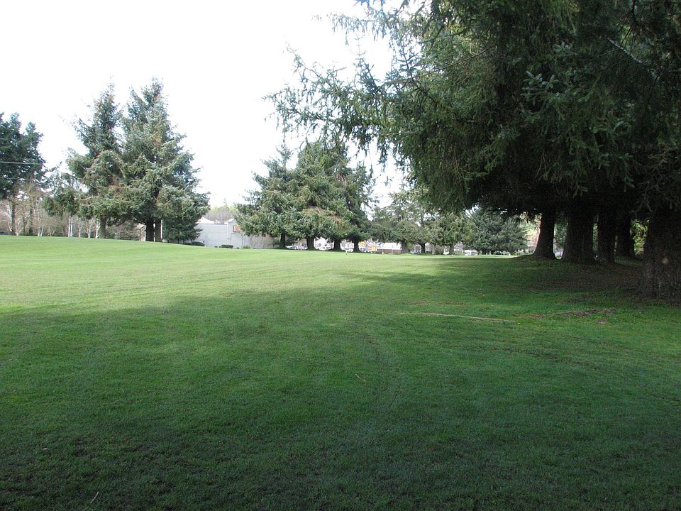 1st image of 6043 W Sarazen St SE