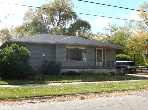 171 Water St, Berlin, WI 54923