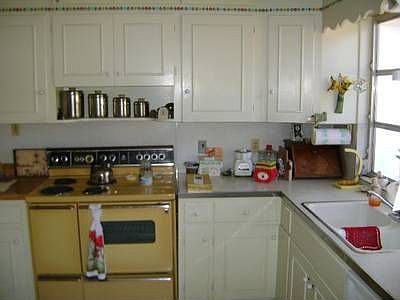 4th image of 709 Parkview Pl