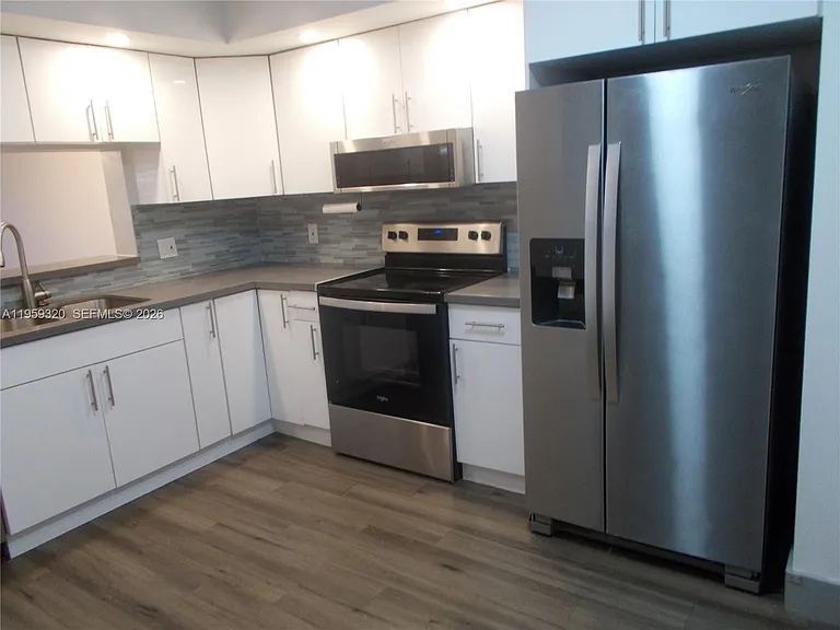 701 SW 141st Ave #110R — Photo 19