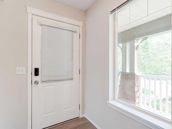 4th image of 173 N Copperfield Gdns SE