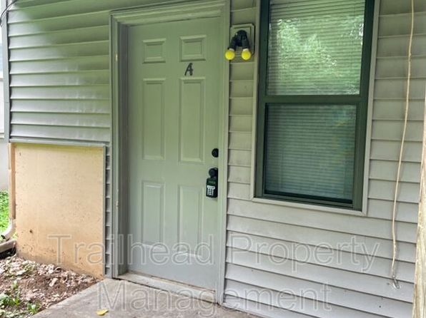 8213 N Everton Ave APT A