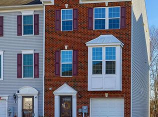 833 Blossom Dr, Hanover, PA 17331