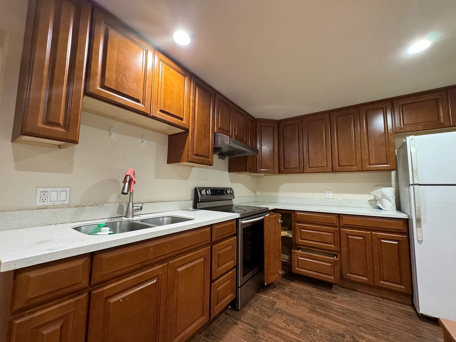 3 bed, 1279 sqft, $2,800 — Photo 4