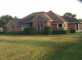 138 Suburban Dr, Ovilla, TX 75154