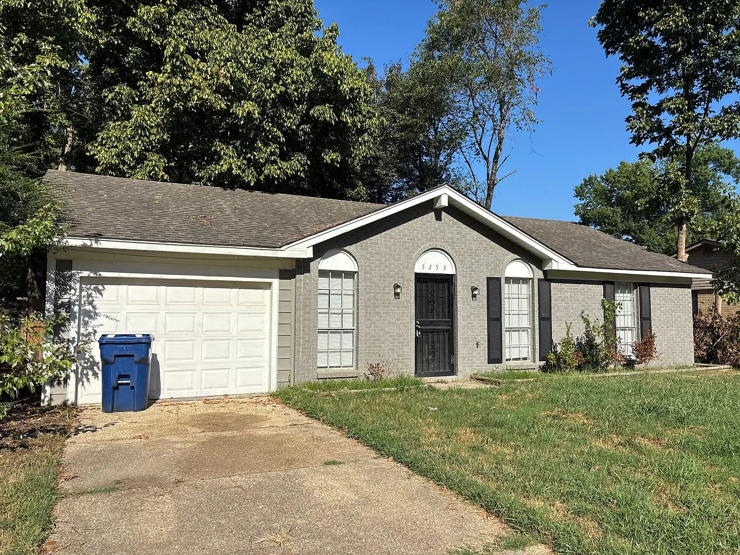 Welcome to 5259 Cedar Bluff Drive! — Photo 3