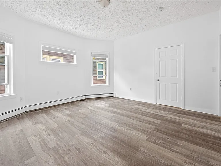 101 Geneva Ave #2 — Photo 8