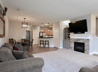 3493 Cherry Ln UNIT C, Woodbury, MN 55129