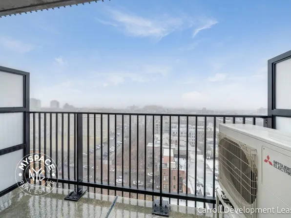 931 Carroll Street image 8 of 37