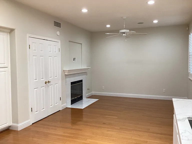 741 W Barcelona Ln — Photo 8