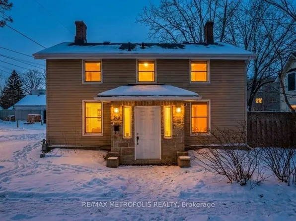 336 Division St, Kingston, ON K7K 4A3