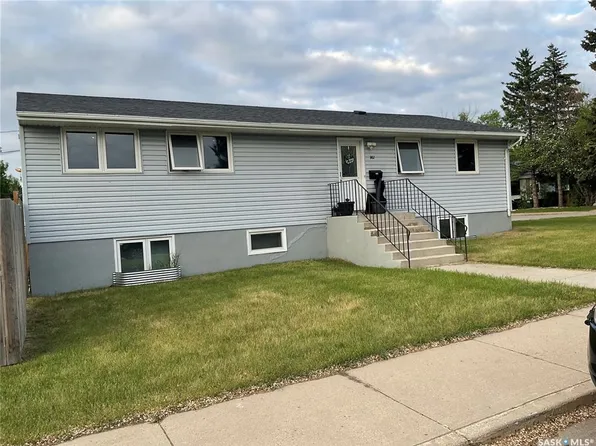 302 Dunlop STREET, Saskatoon, SK S7N 2P7