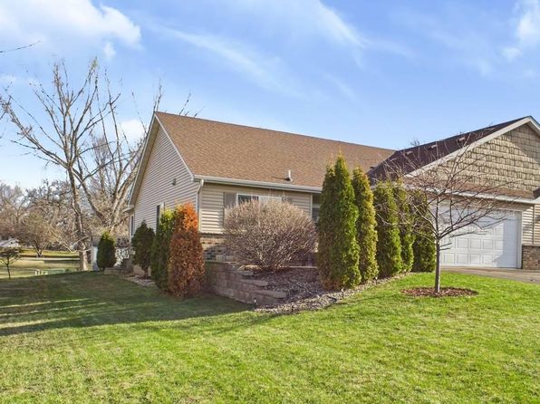 809 1st St SE, Melrose, MN 56352