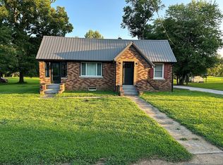 301 W Oak St, Tennyson, IN 47637