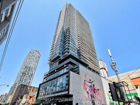 290 Adelaide St W, Toronto, ON