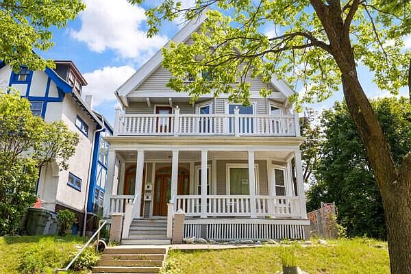 1st image of 2552 N Palmer STREET #2554
