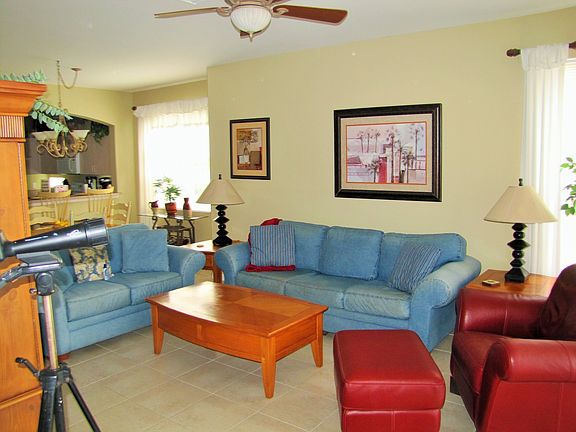 4th image of 704 Southstar Dr
