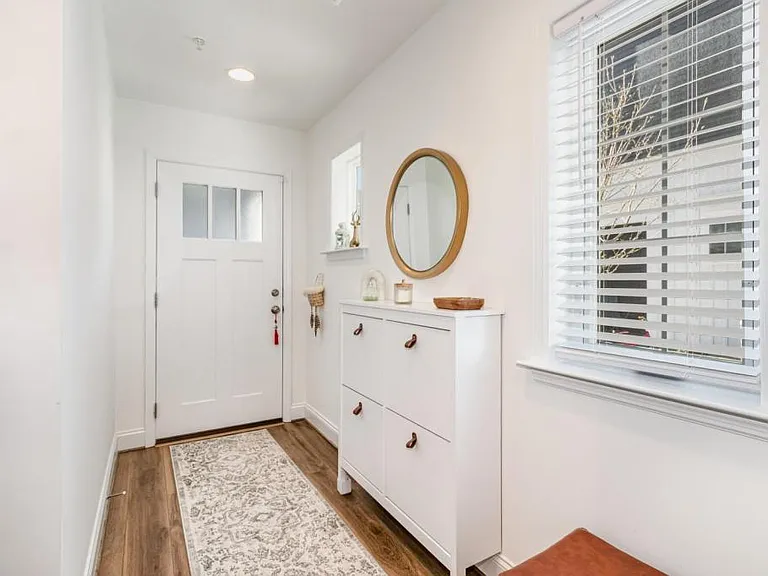 3112 Detweiler Ln — Photo 3