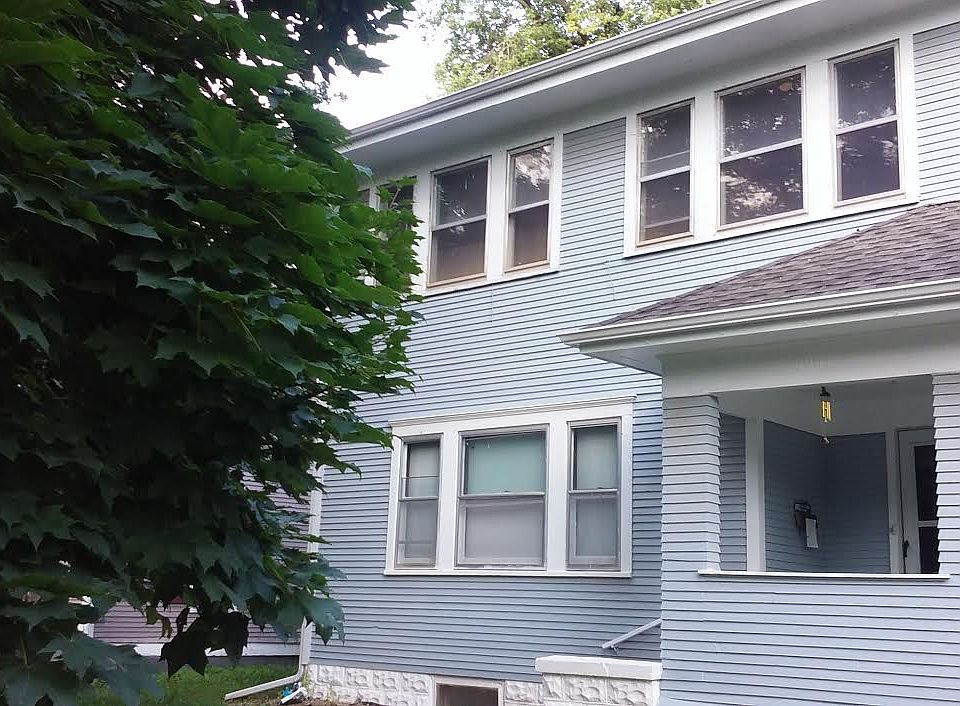 1st image of 2951 N 51st St