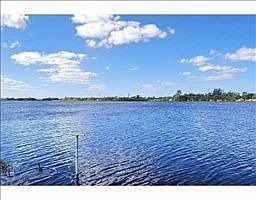1st image of 1900 Lake Dr